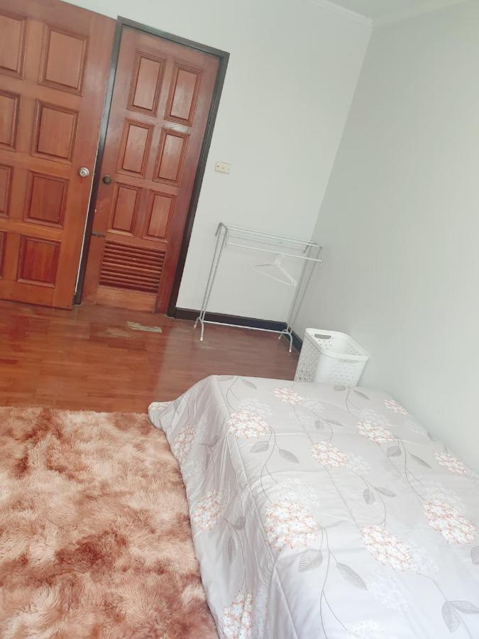 بانكوك Kru Nat'S Bed & Breakfast W/ Private Rooms & Gym المظهر الخارجي الصورة