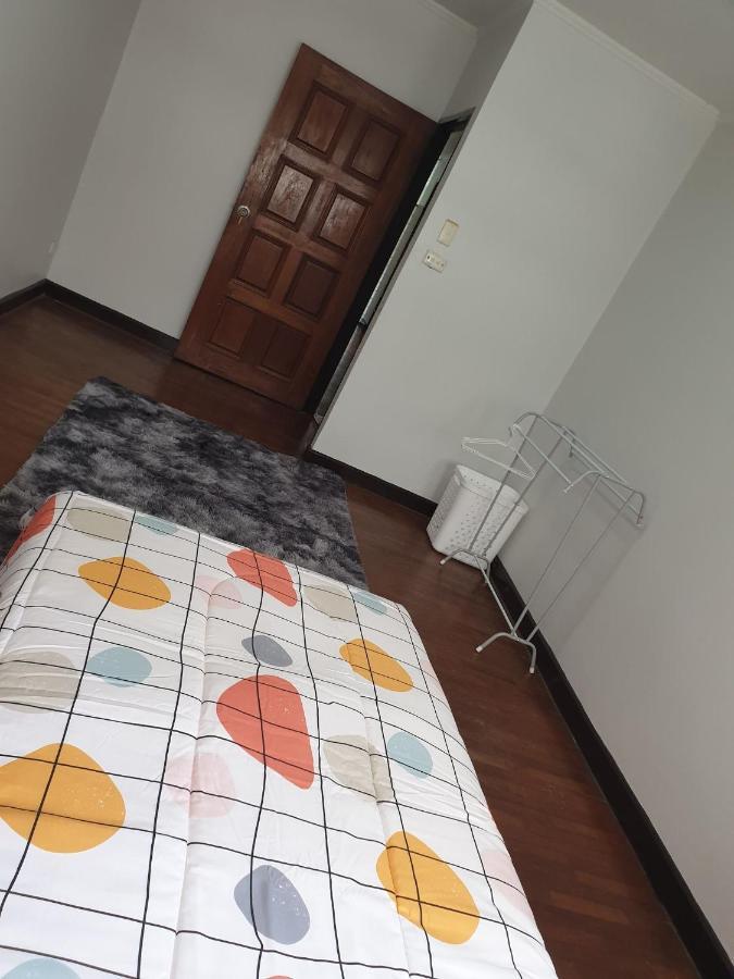 بانكوك Kru Nat'S Bed & Breakfast W/ Private Rooms & Gym المظهر الخارجي الصورة
